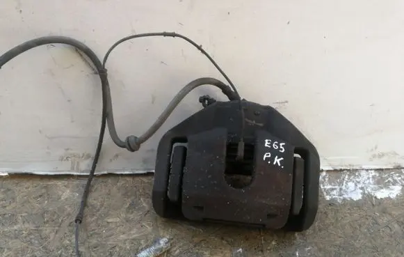 BMW 7 E65 E66 Front brake caliper