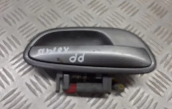 Subaru Legacy Front door exterior handle/bracket 