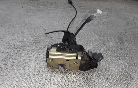 Renault Espace IV Front door lock