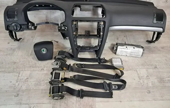 Skoda Octavia Mk2 (1Z) Dashboard 