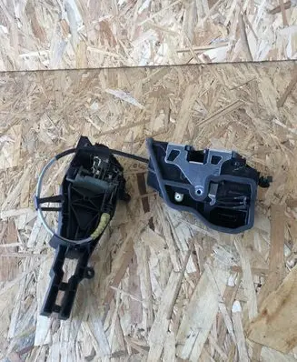 BMW X6 E71 Rear door lock 7318414