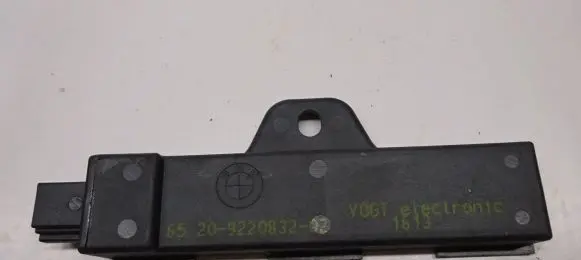 BMW 7 F01 F02 F03 F04 Keyless system antenna 9220832 20922083202