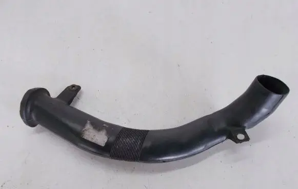 Opel Omega B1 Air intake hose/pipe 90448353