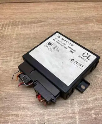 Opel Zafira A Comfort/convenience module 24410018 WithPlug