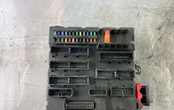 Opel Signum Fuse module 3205774 460023260