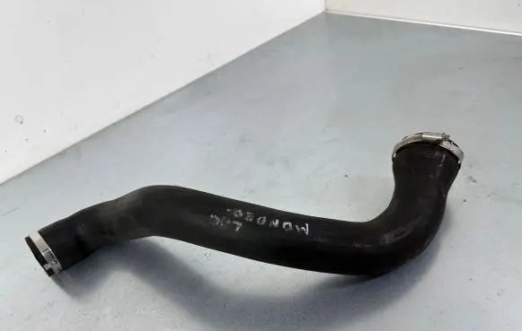 Ford Mondeo MK V Intercooler hose/pipe DS736K683DF