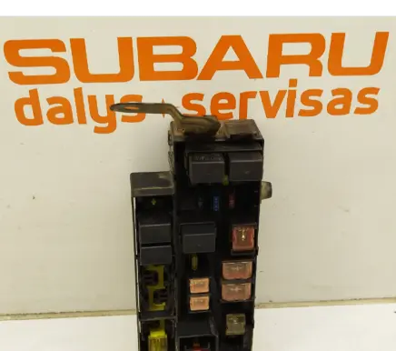 Subaru Forester SF Fuse box set 82231fc000 70610