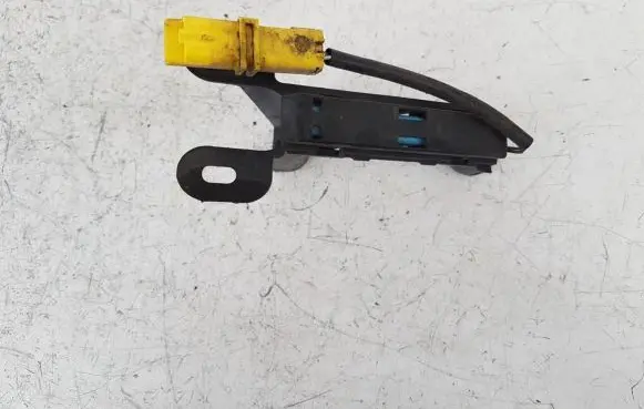 Peugeot 407 Airbag deployment crash/impact sensor