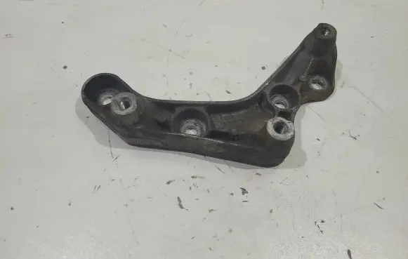 Mercedes-Benz GLK (X204) Front differential bracket A2720140295