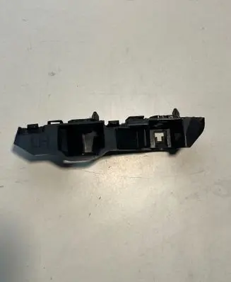 Opel Insignia B Front bumper mounting bracket 39204232