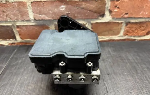 Mercedes-Benz Sprinter W907 W910 ABS Pump A9079008304