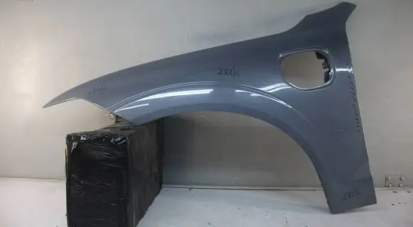 Volvo XC60 Fender mounting bracket