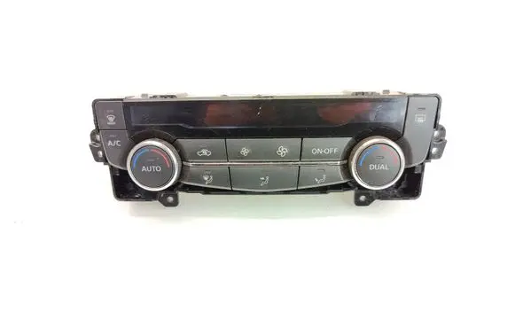 Nissan Qashqai Climate control unit 275004EA0A 201756 1907770