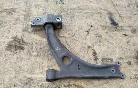 Volkswagen PASSAT B6 Front lower control arm/wishbone 3C0407153B