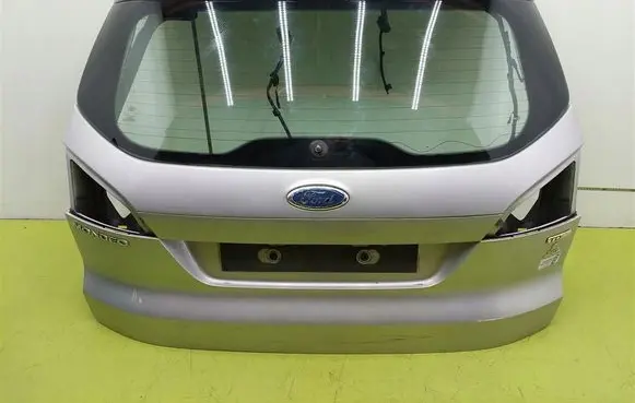 Ford Mondeo MK V Tailgate/trunk/boot lid 