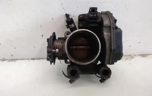 Audi A4 S4 B5 8D Throttle valve 408237