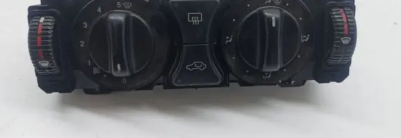 Mercedes-Benz E W210 Climate control unit 2108300185 A2108300185 143098