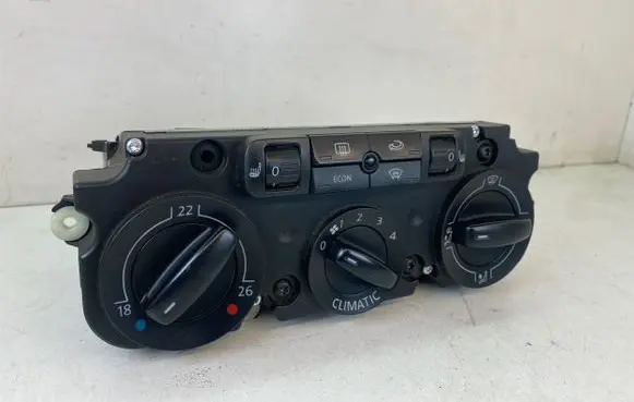 Volkswagen PASSAT B6 Climate control unit 53701 74730933