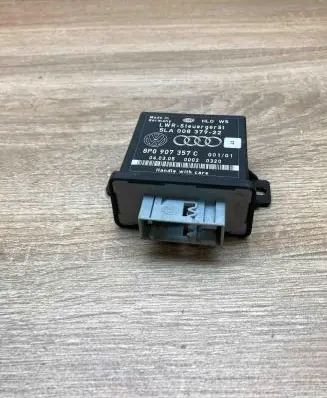 Audi A6 S6 C6 4F Light module LCM 8P0907357C 5LA00837922