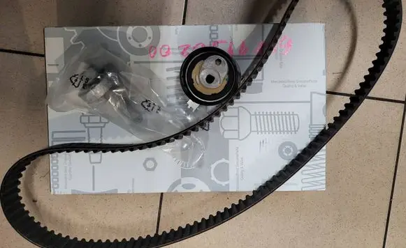 Mercedes-Benz A W176 Timing belt guard (cover) 6089930200