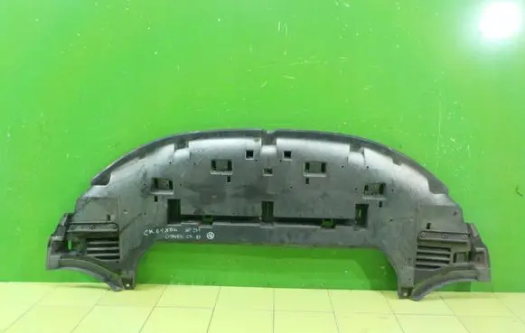 Citroen C4 II Front bumper skid plate/under tray 9687422580