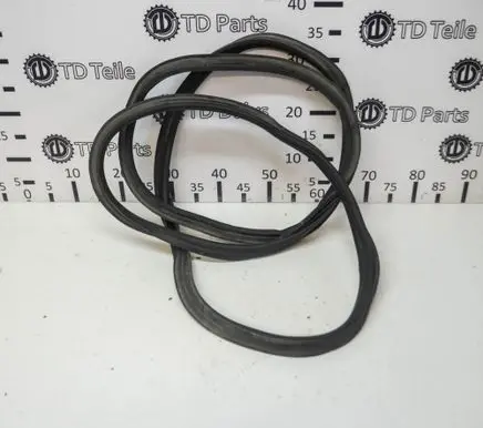 Volkswagen Golf Plus Trunk rubber seal (body) 5M0827705C