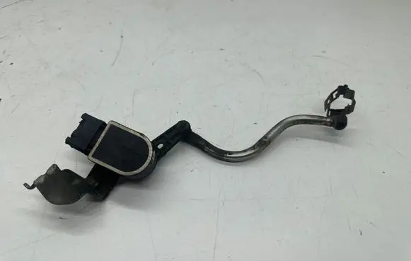 BMW 4 F36 Gran coupe Headlight/headlamp level sensor 6860843 ABE52150 25916010