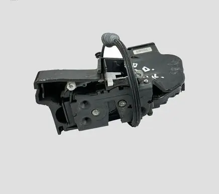 Volvo V50 Front door lock 30699444