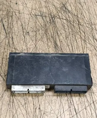 BMW 5 E34 Comfort/convenience module 61351379741 1379741 606140X01E