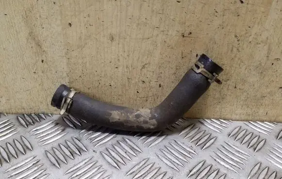 Subaru Outback Engine coolant pipe/hose