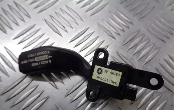 Chrysler PT Cruiser Cruise control switch 04671573AB