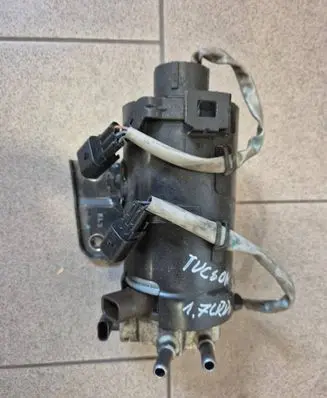 Hyundai Tucson TL Fuel filter housing 