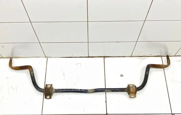 Mitsubishi Grandis Front anti-roll bar/sway bar