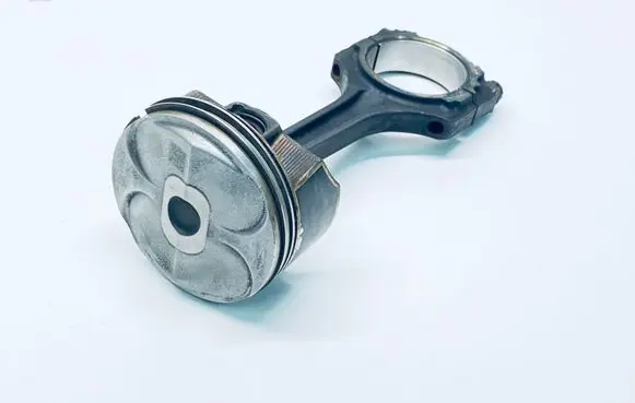 Ford Mustang VI Piston with connecting rod CR3Z6200B JR3Z6108A