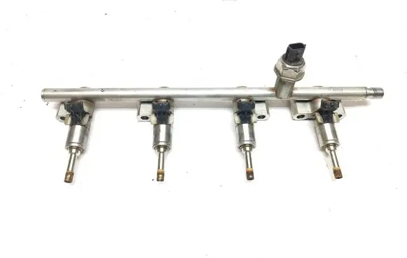 Nissan X-Trail T32 Fuel injector 0261500210