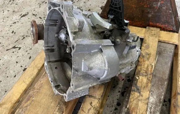 Manual 6 speed gearbox