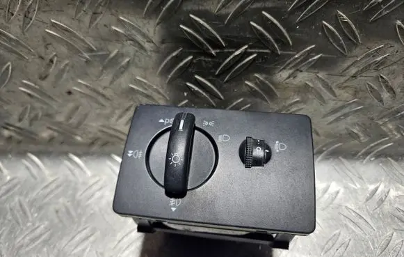Ford Focus Light switch 7M5T13A024LA