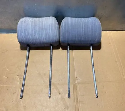 Mercedes-Benz E W124 Front seat headrest 