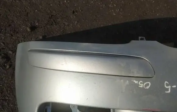 Volkswagen Golf V Front bumper splitter molding 