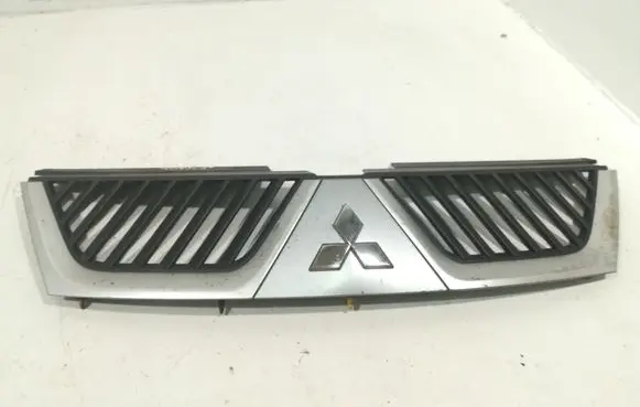 Mitsubishi Outlander Front bumper upper radiator grill 7450A037ZZ 7450A038