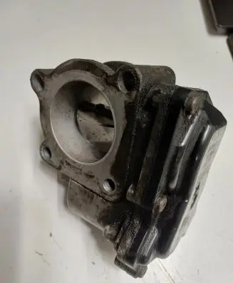 Renault Master III Throttle valve 8200987453