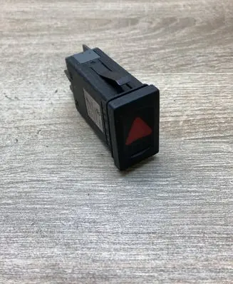 Volkswagen PASSAT B5 Hazard light switch 3B0953235B