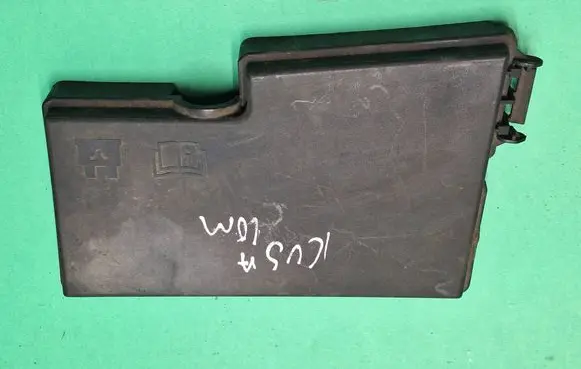 Ford Kuga I Fuse box cover 3m5t14a076af