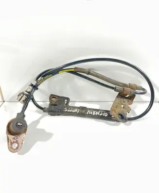 Toyota Avensis T250 ABS brake wheel speed sensor 0265006677 687364