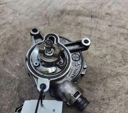 Volvo V60 Vacuum pump 31258031