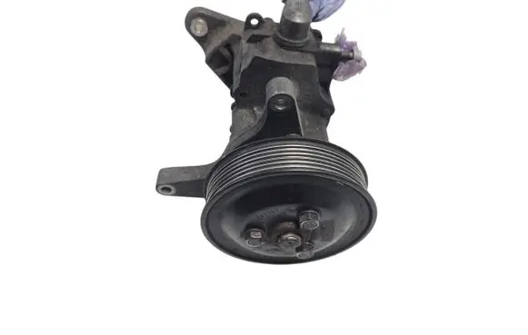 BMW 5 GT F07 Power steering pump 679649103