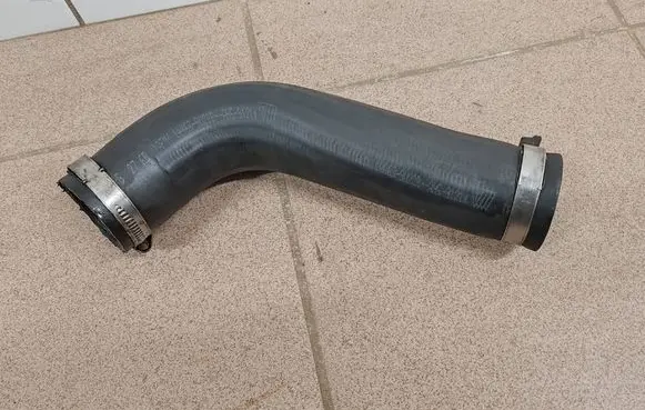 Nissan Note (E11) Intercooler hose/pipe 144639U20B