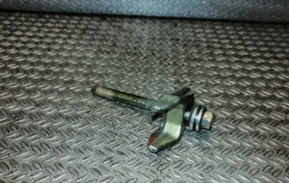 Renault Master III Fuel Injector clamp holder