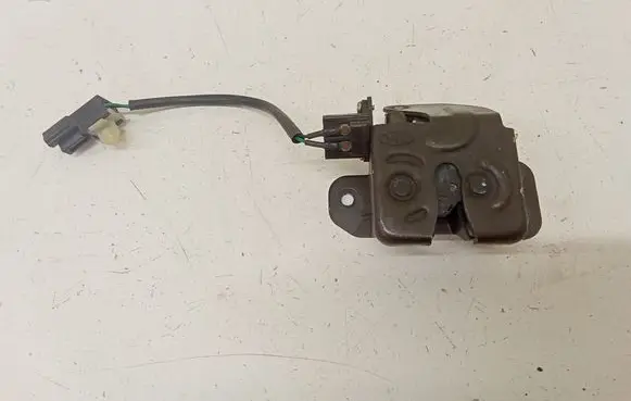 KIA Sportage Loading door lock KET2