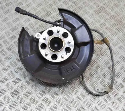 Honda CR-V Rear wheel hub
